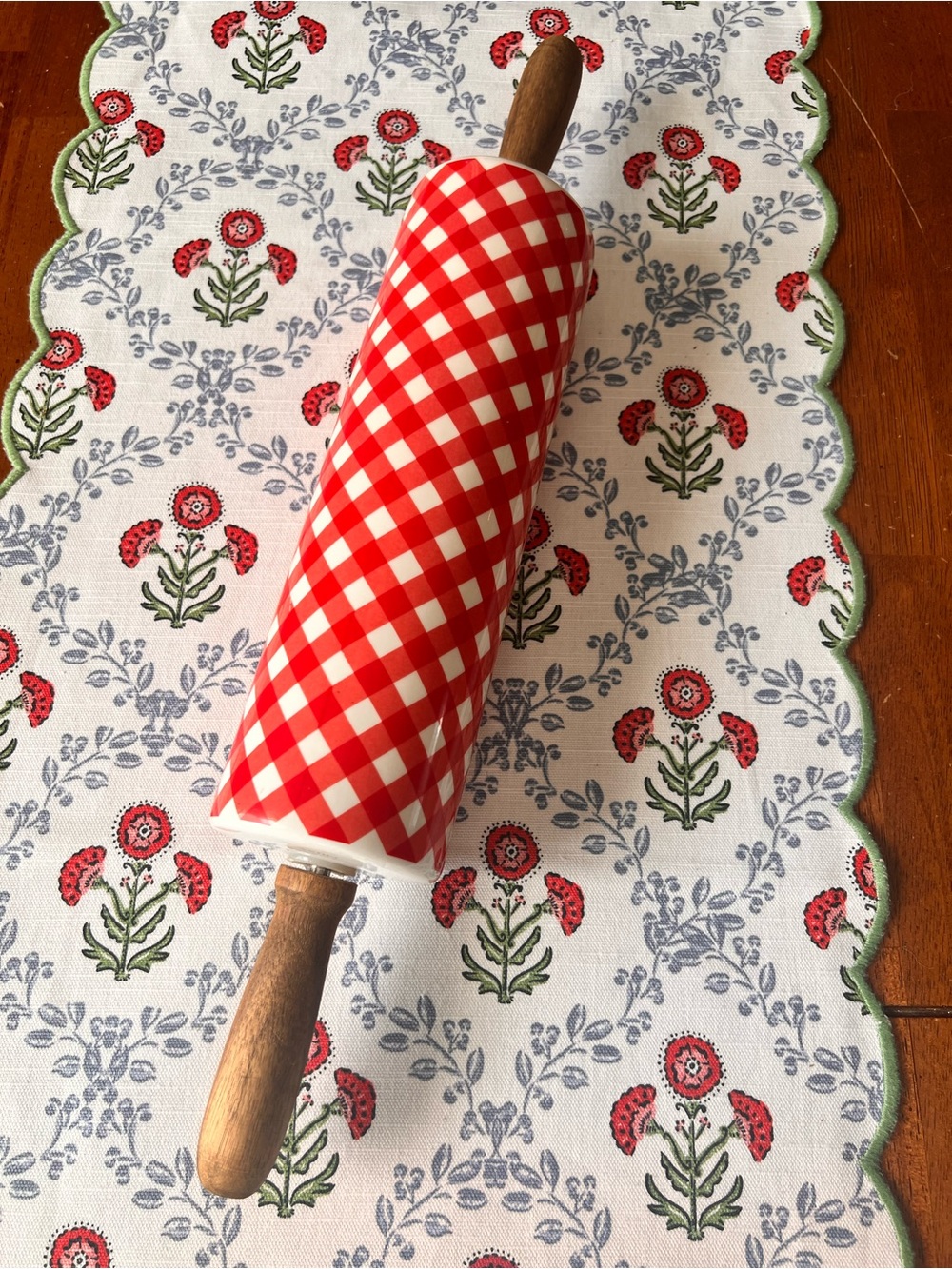 Pioneer Woman Rare Red & White Gingham Rolling Pin